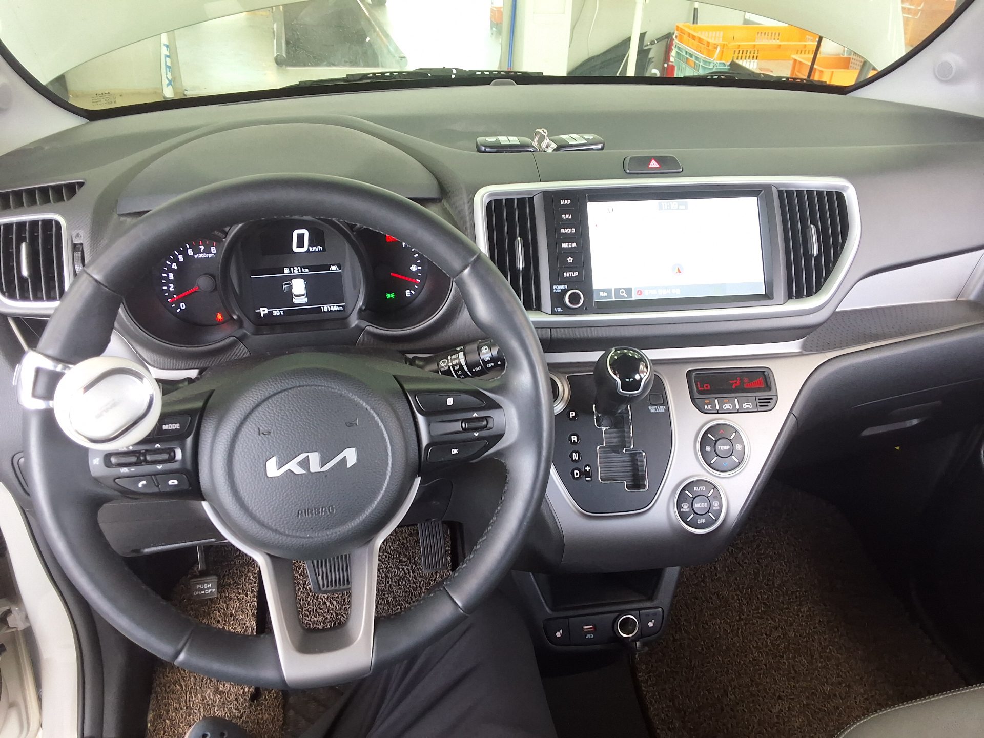 2022 - kia ray