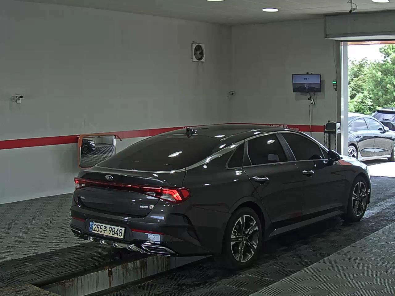 2021 - kia k5