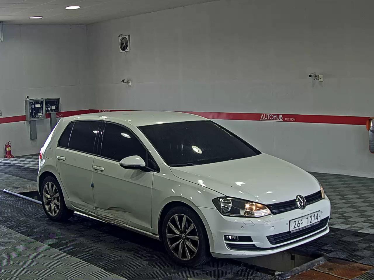 فولكس فاجن جولف (7Th Gen) 1.6 TDI Bluemotion 2013