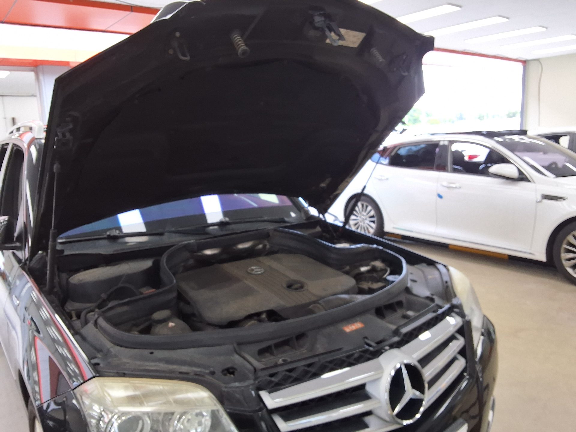 مرسيدس بنز Glk Class Glk220 Cdi فورماتيك بريميوم 2011 4MATIC بريميوم