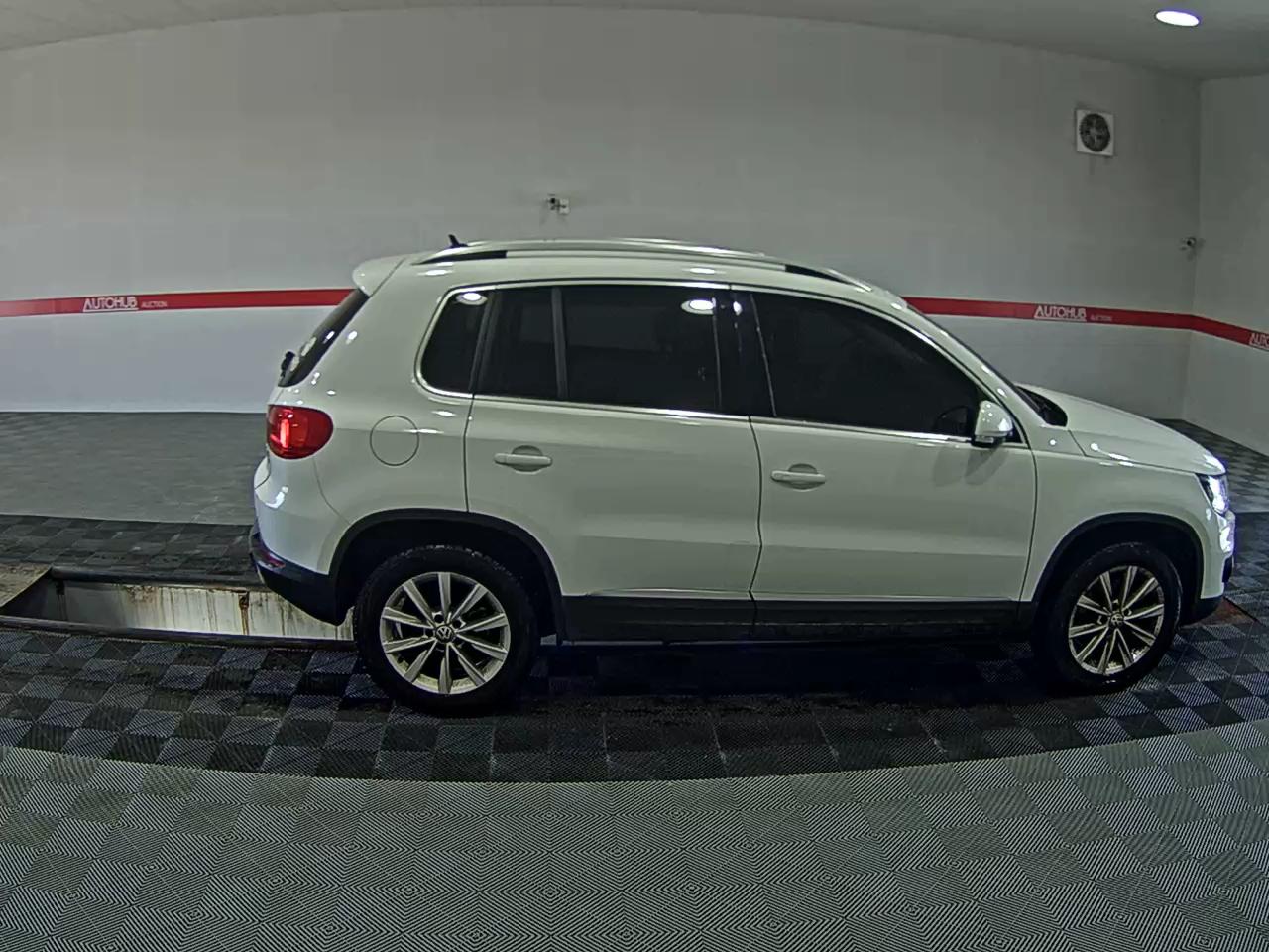 2015 - volkswagen tiguan