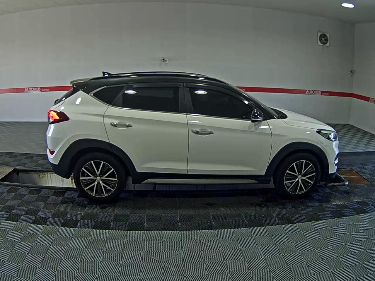 2017 - hyundai tucson