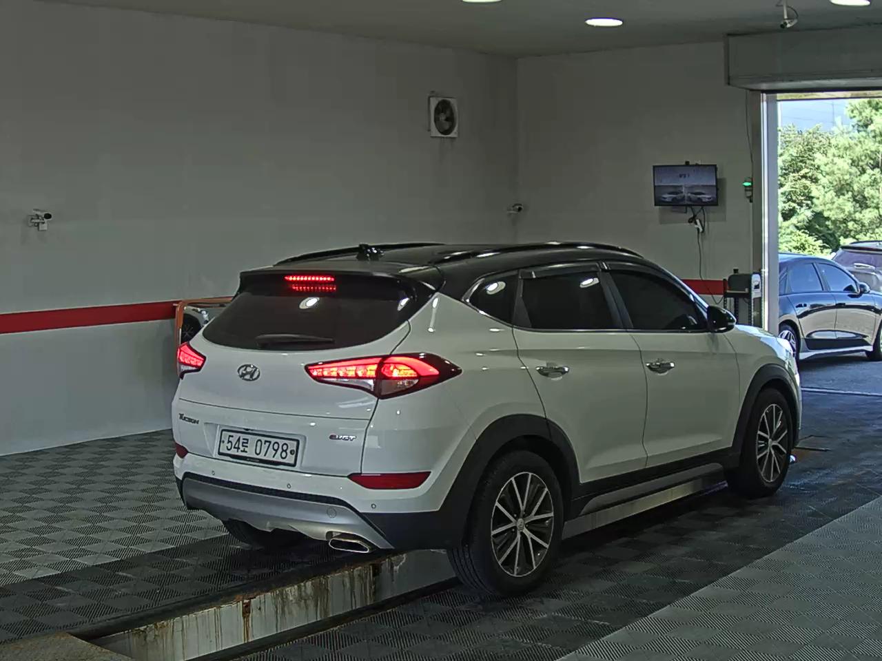 2017 - hyundai tucson
