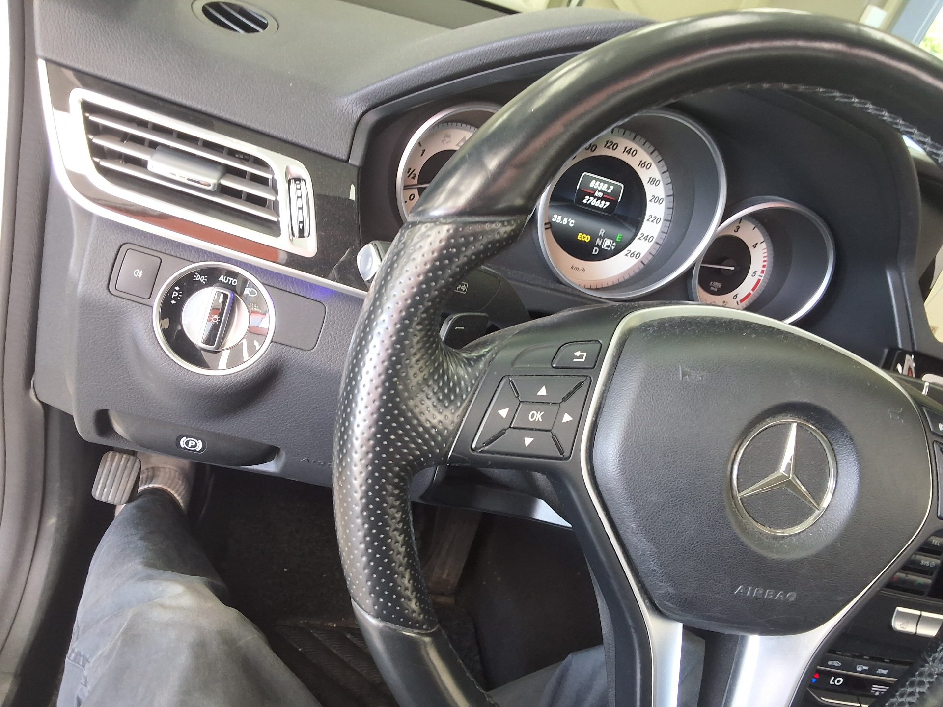 مرسيدس بنز E Class (4Th Gen) E250 Cdi Bluetec فورماتيك Avantgarde 2015 4MATIC