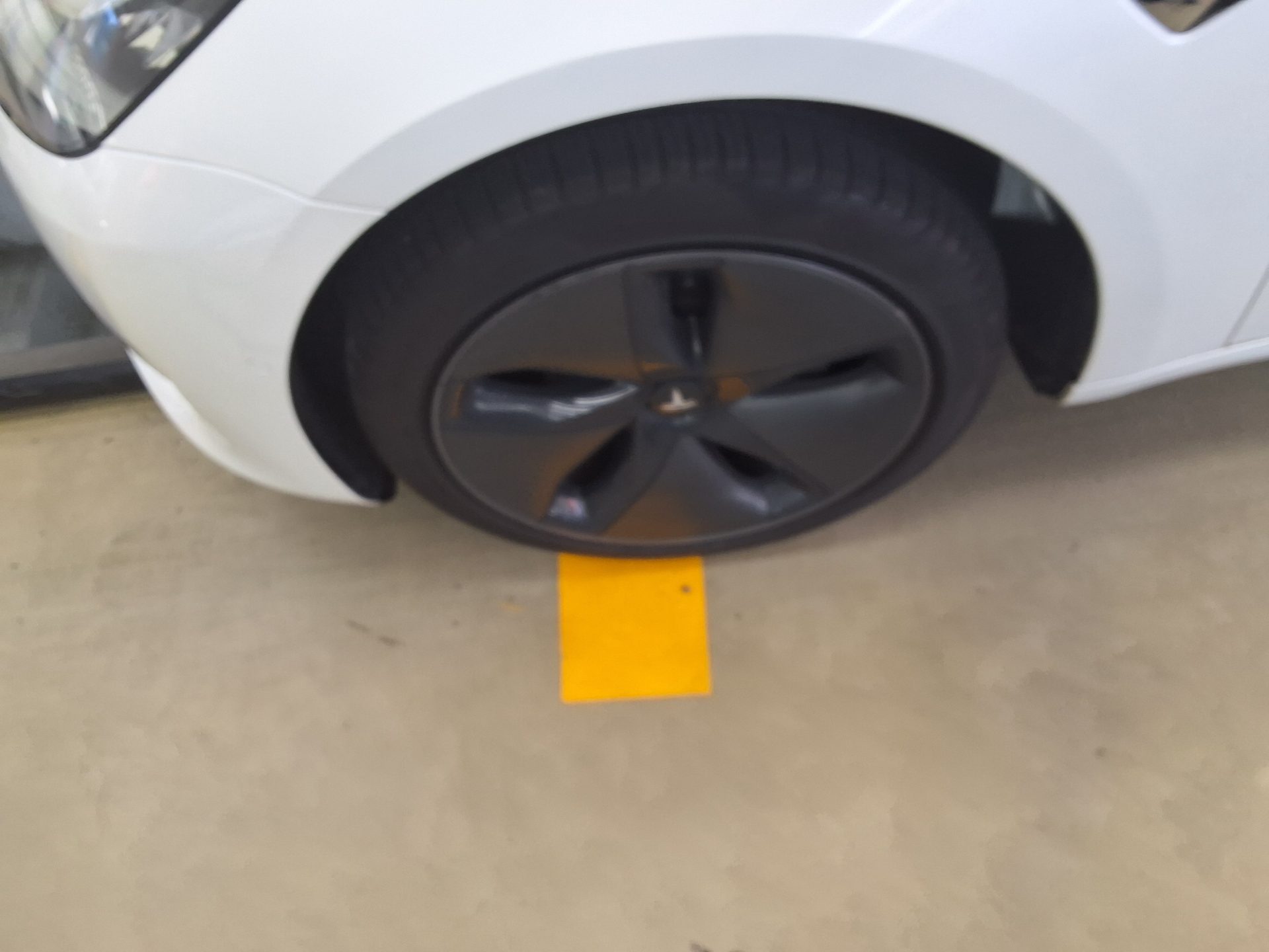 2020 - tesla model 3