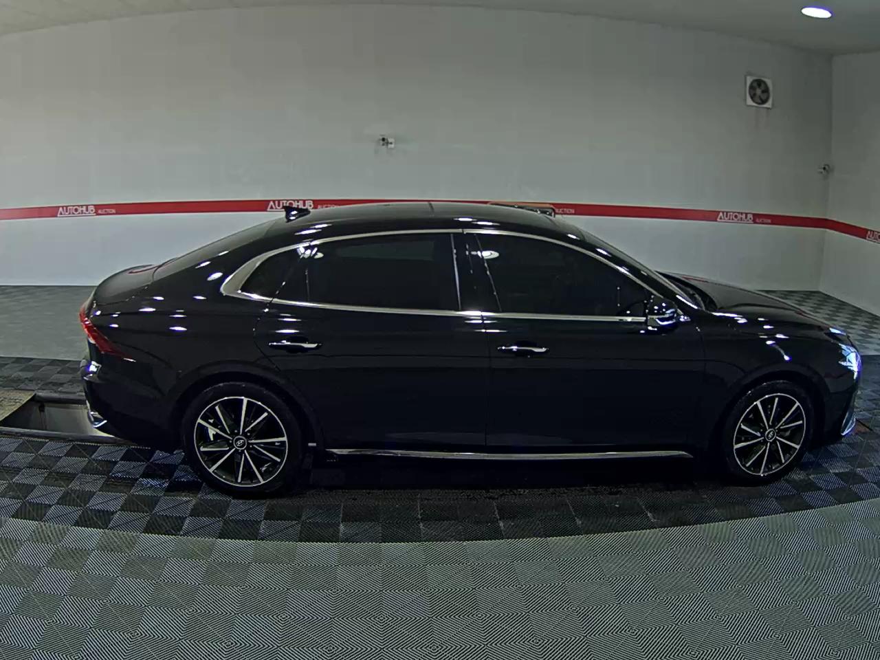 2022 - hyundai grandeur