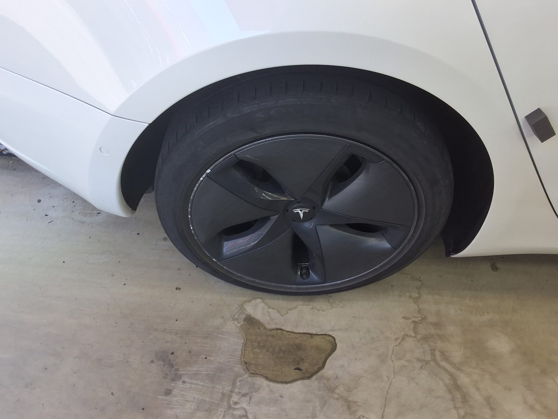 2020 - tesla model 3