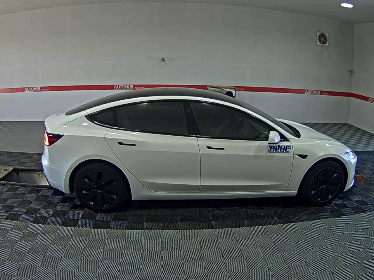 تسلا موديل 3 كهرباء دفع خلفي 2024 EV
