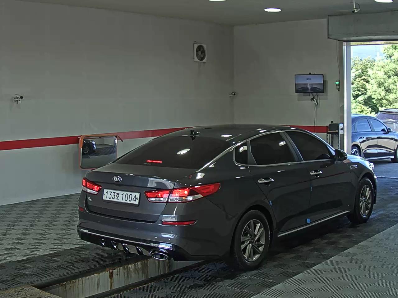 2020 - kia k5