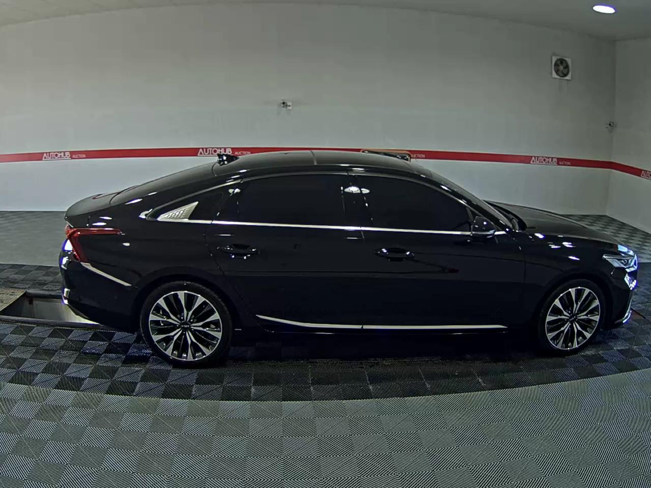 2023 - kia k8