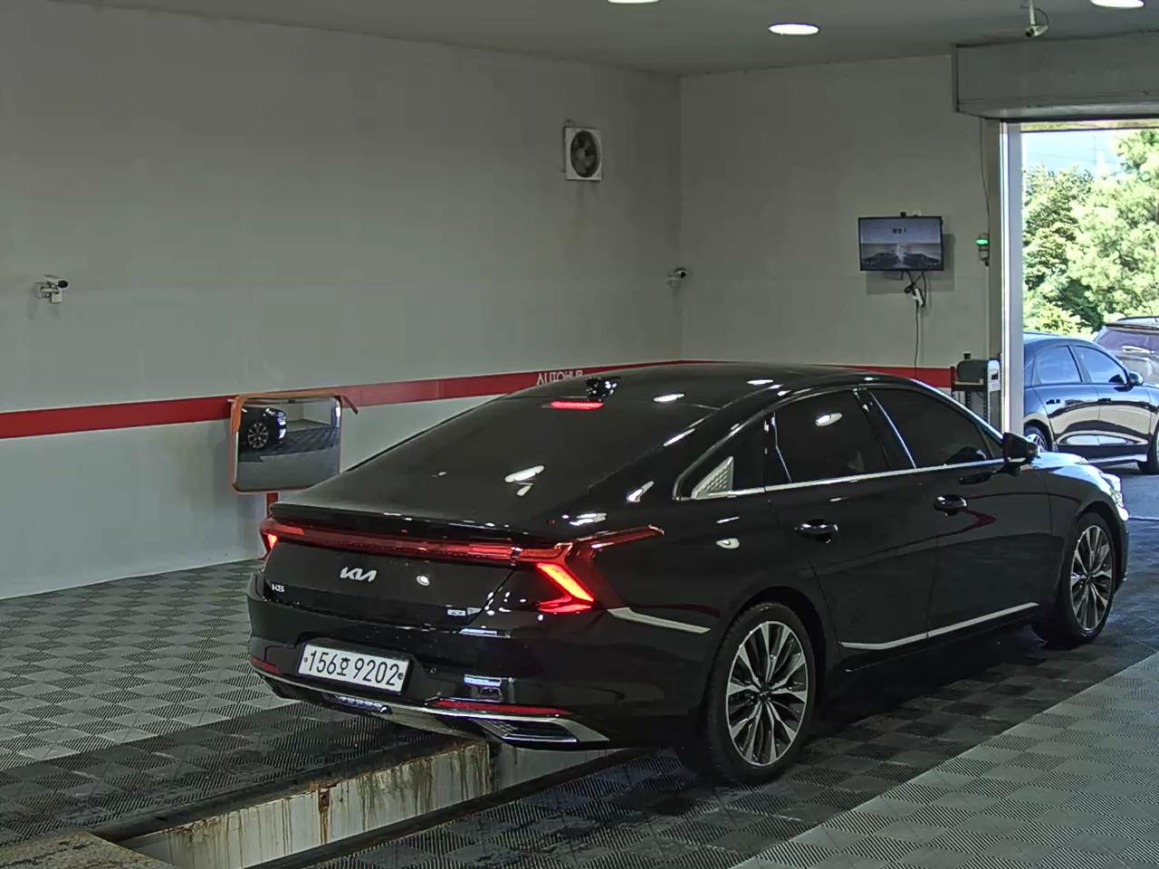 2023 - kia k8