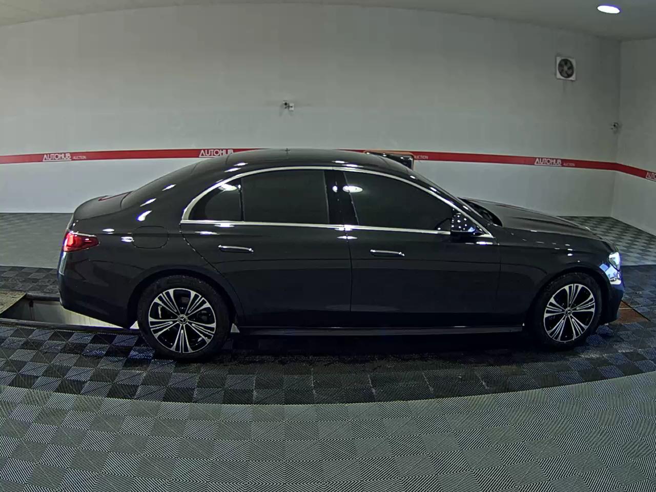 مرسيدس بنز E Class (6Th Gen) E200 Avantgarde 2025 E200