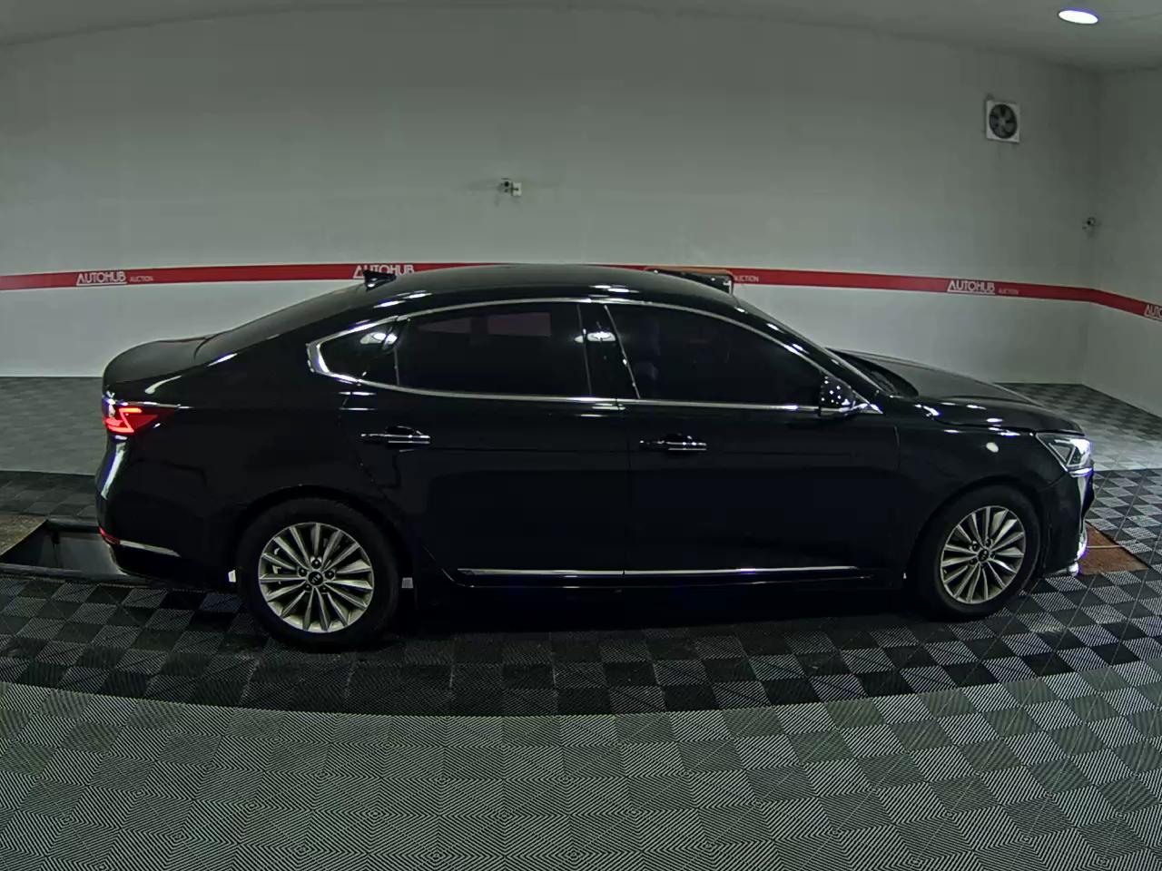 2017 - kia k7