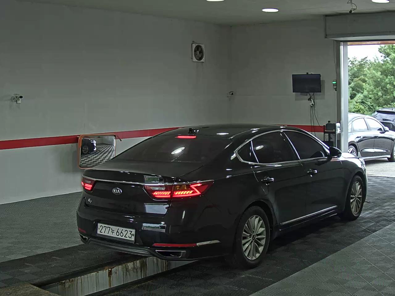 2017 - kia k7