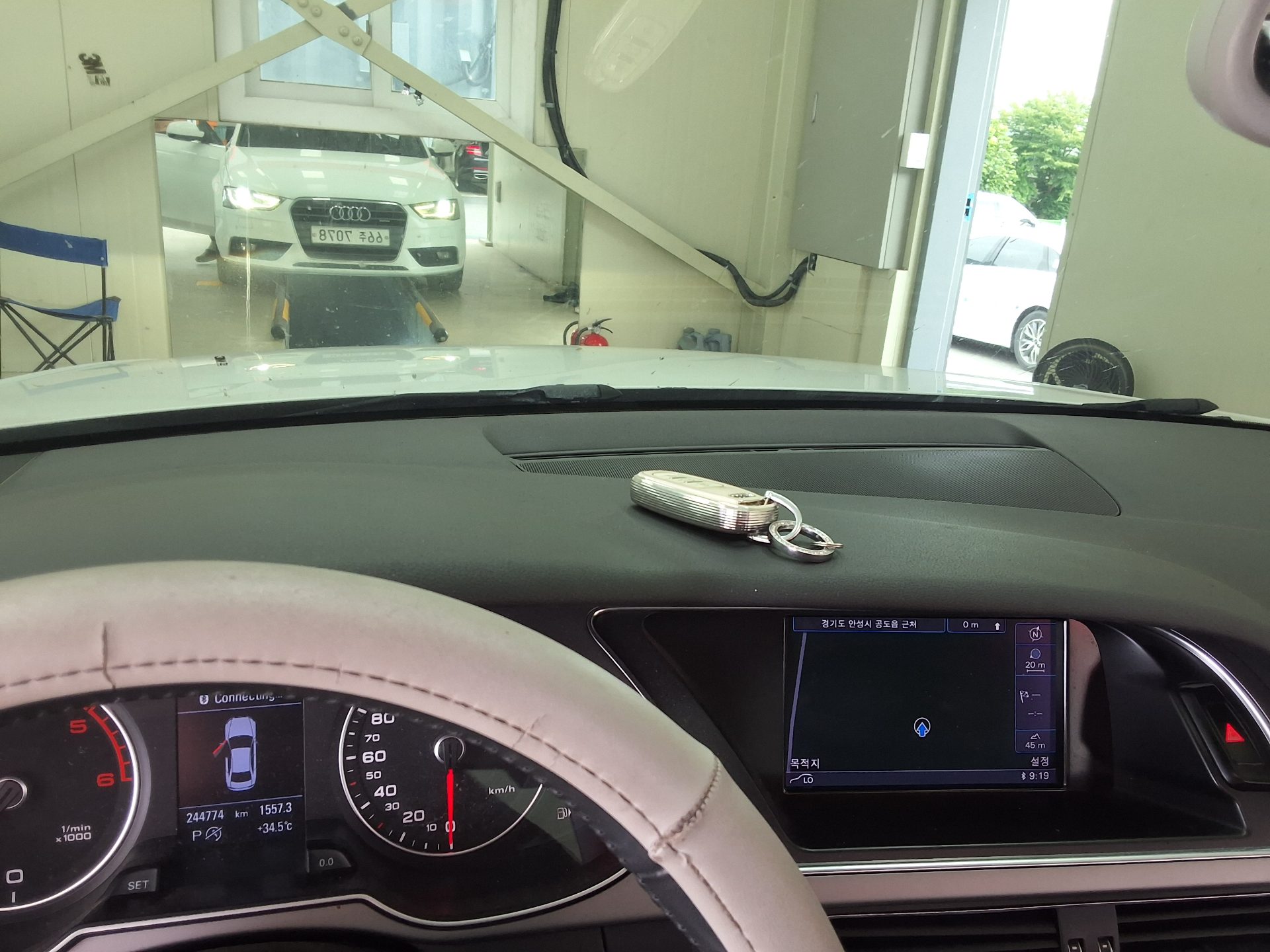 أودي إيه 4 (4Th Gen) 2.0 TDI كواترو Dynamic 2014