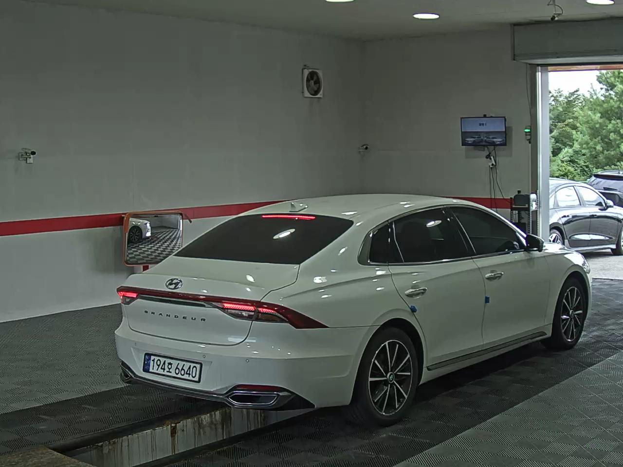 هيونداي جرانديور 2022 IG LE BLANC