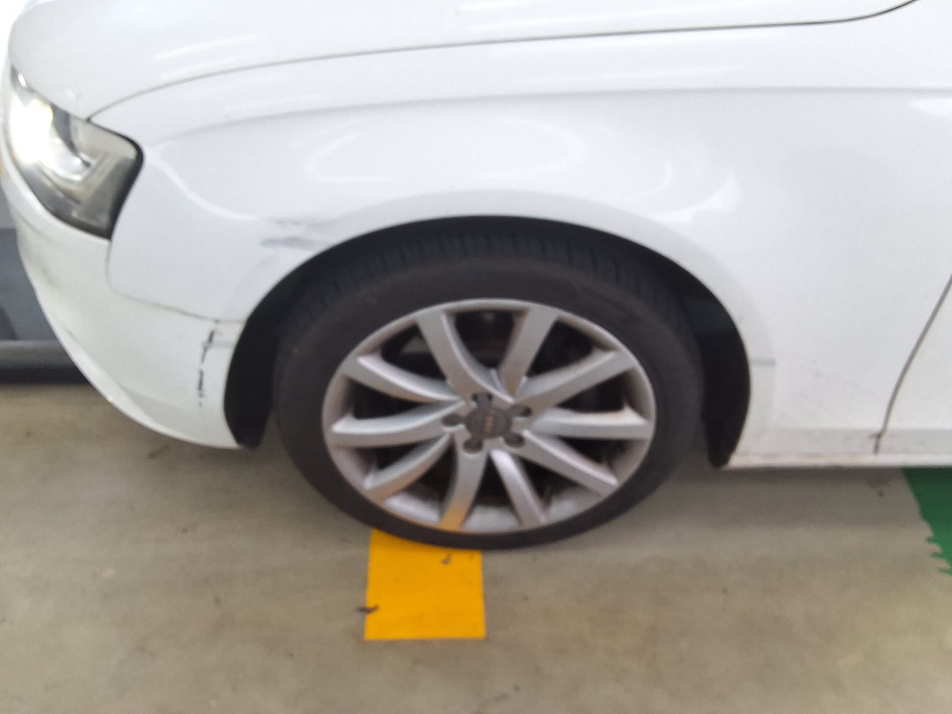 أودي إيه 4 (4Th Gen) 2.0 TDI كواترو Dynamic 2014