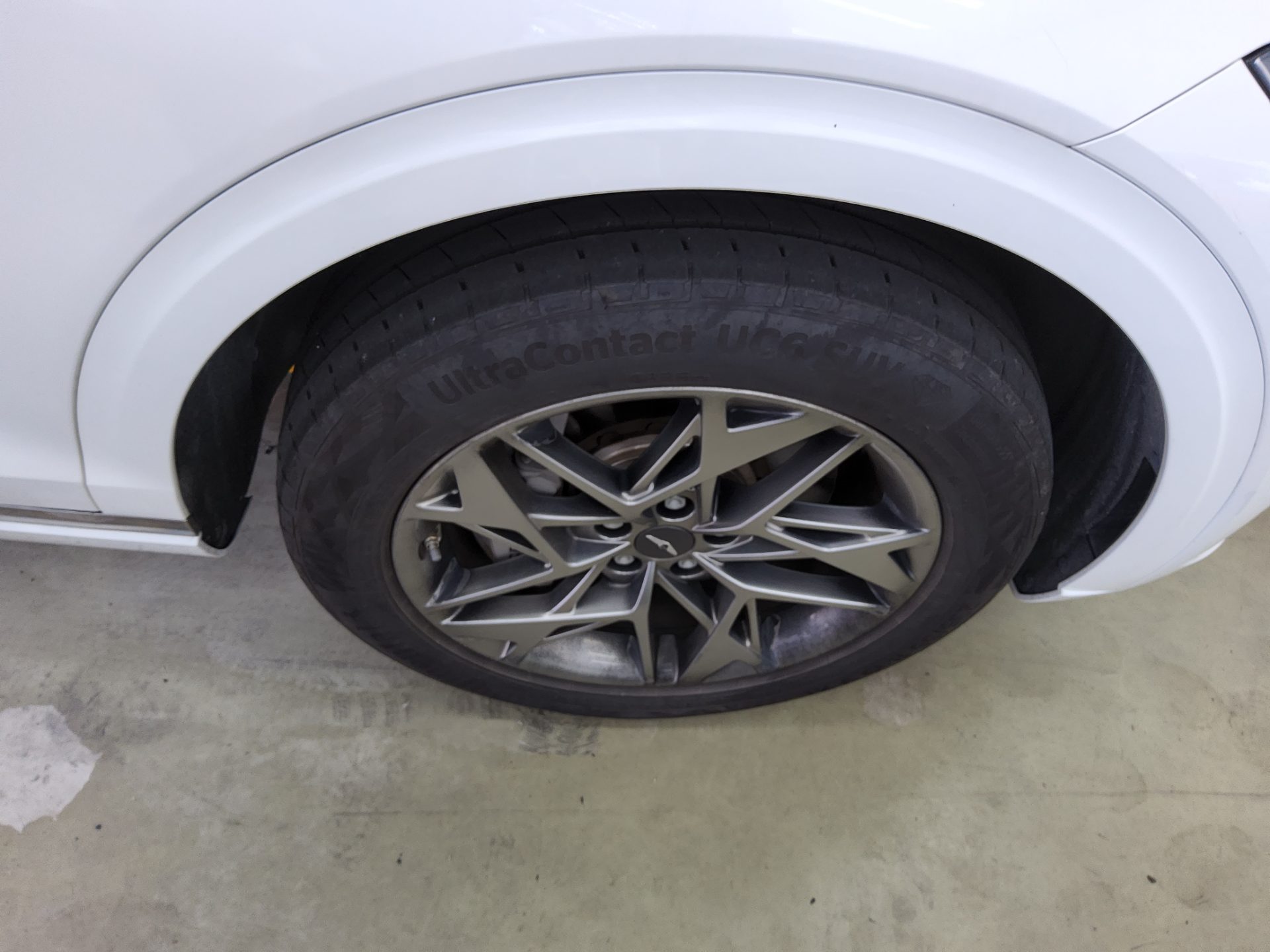 جينيسيس جينيسيس GV70 2023 2.5T دفع رباعي BASE