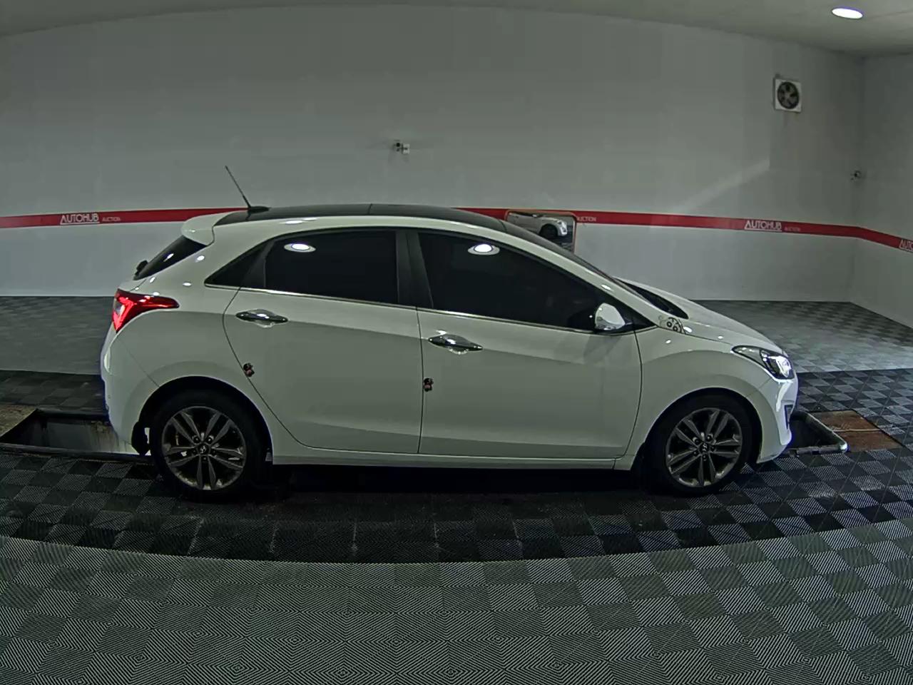 هيونداي الجديد I30 1.6 VGT Pyl 2016
