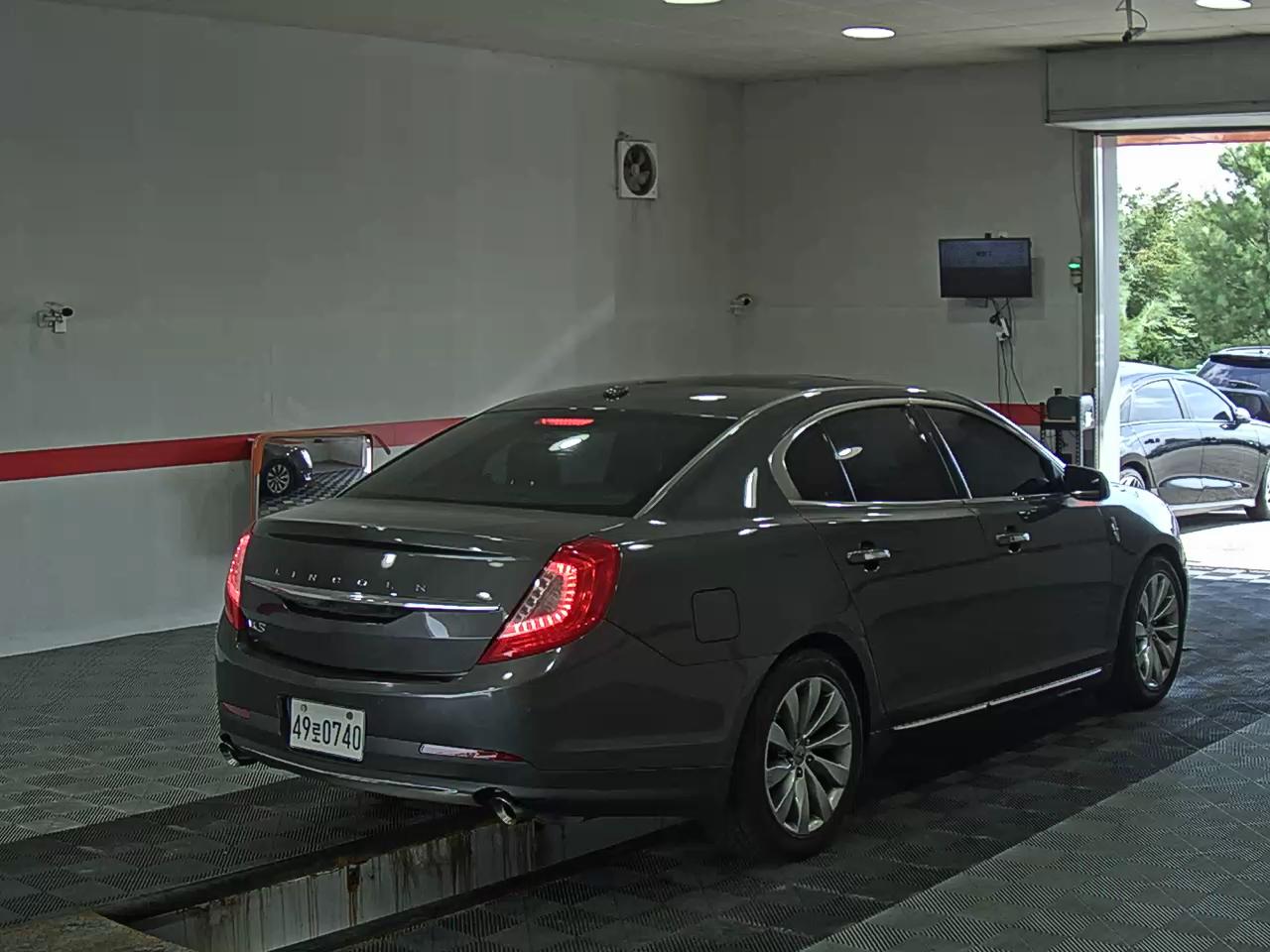 2016 - lincoln mks