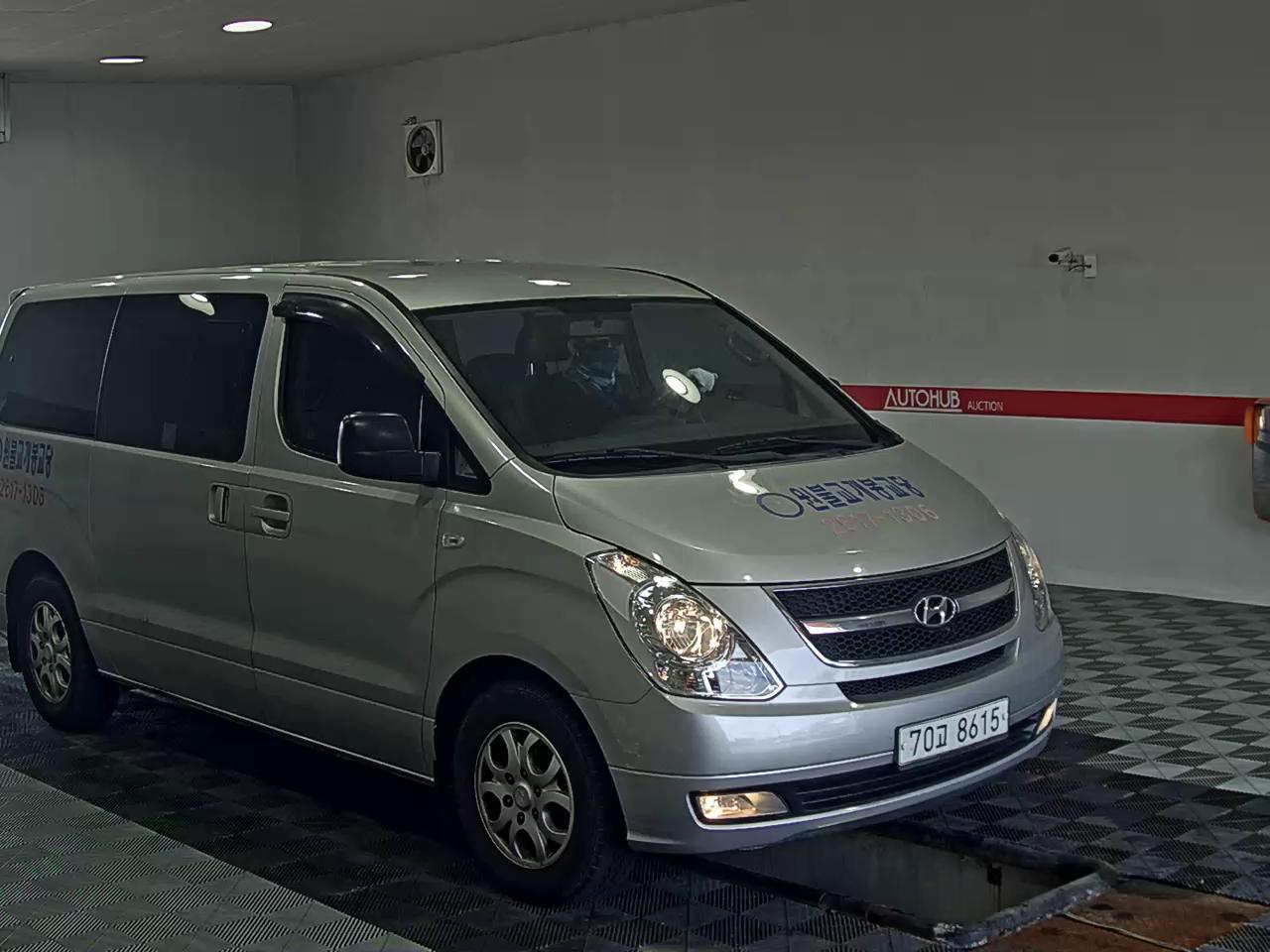 هيونداي جراند ستاركس 11 Seater ديزل Cvx Premier 2009 PREMIER
