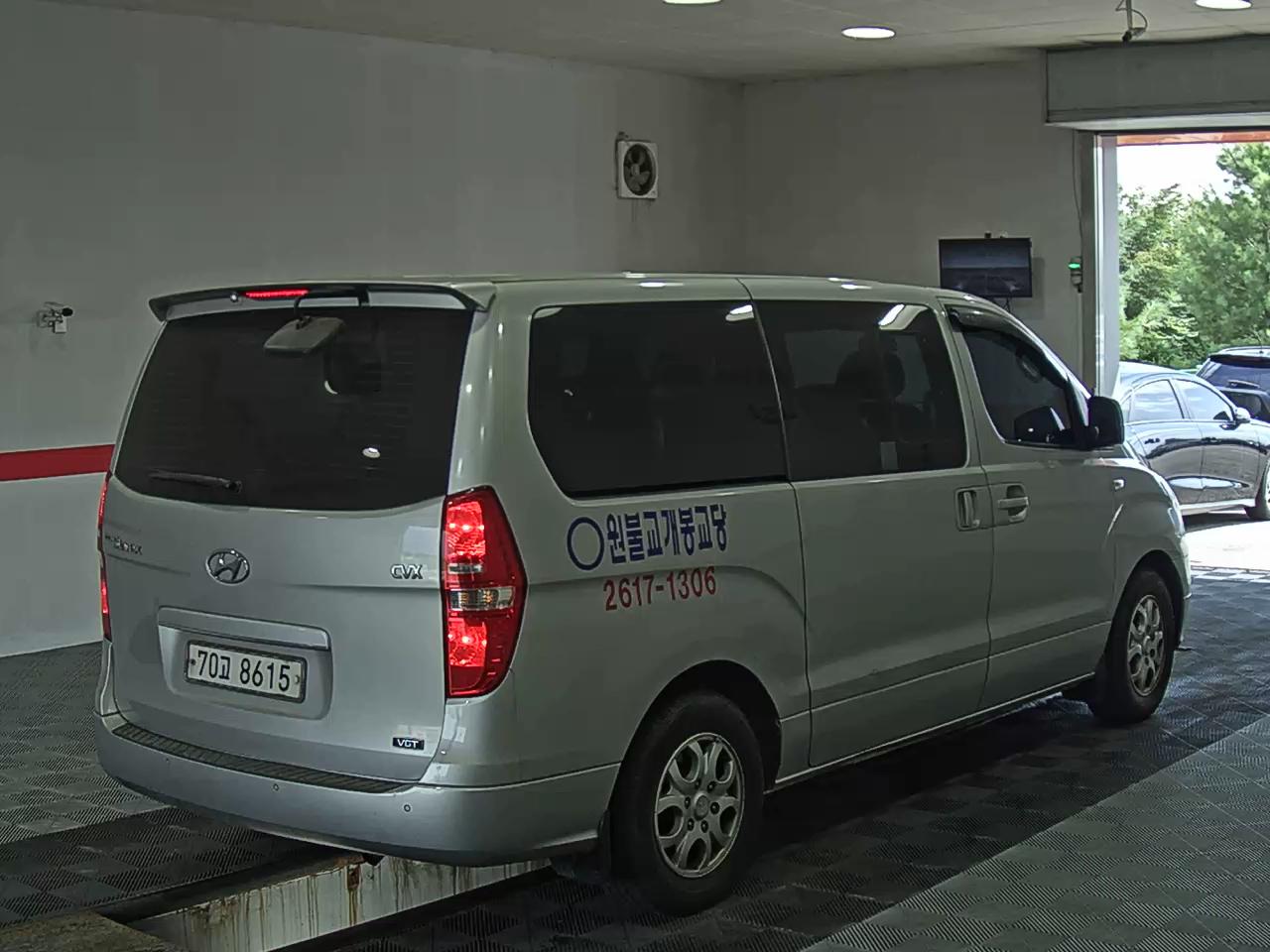 هيونداي جراند ستاركس 11 Seater ديزل Cvx Premier 2009 PREMIER