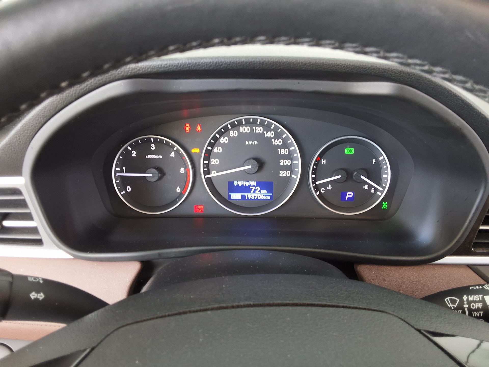 هيونداي الجديد جراند ستاركس 9 Seater ديزل دفع رباعي إكسكلوسيف 2019 إكسكلوسيف