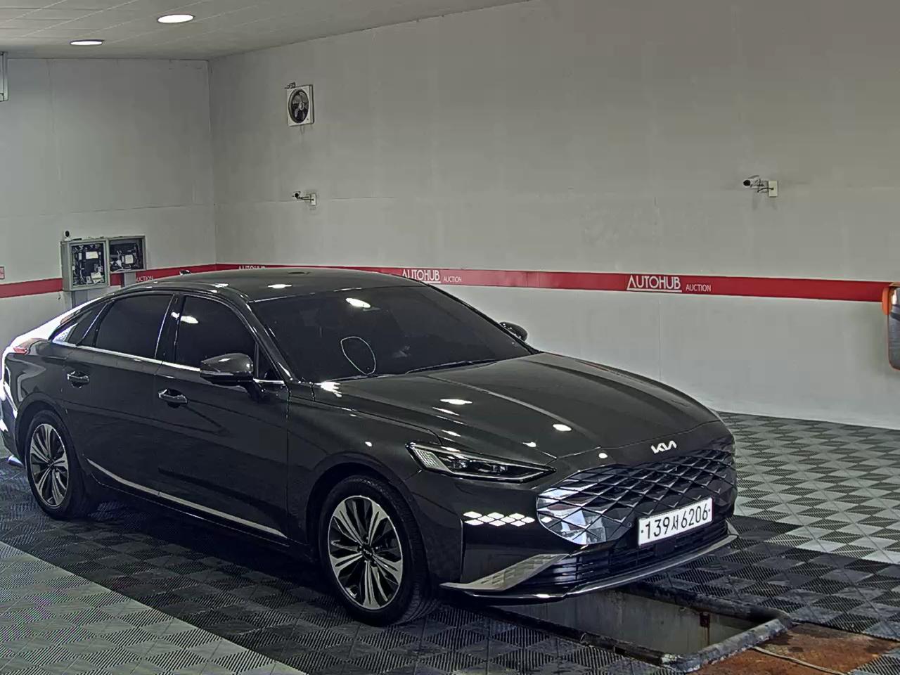 2023 - kia k8