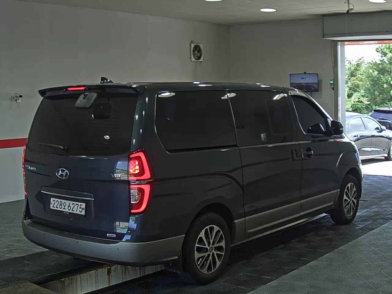 هيونداي الجديد جراند ستاركس 9 Seater ديزل دفع رباعي إكسكلوسيف 2019 إكسكلوسيف