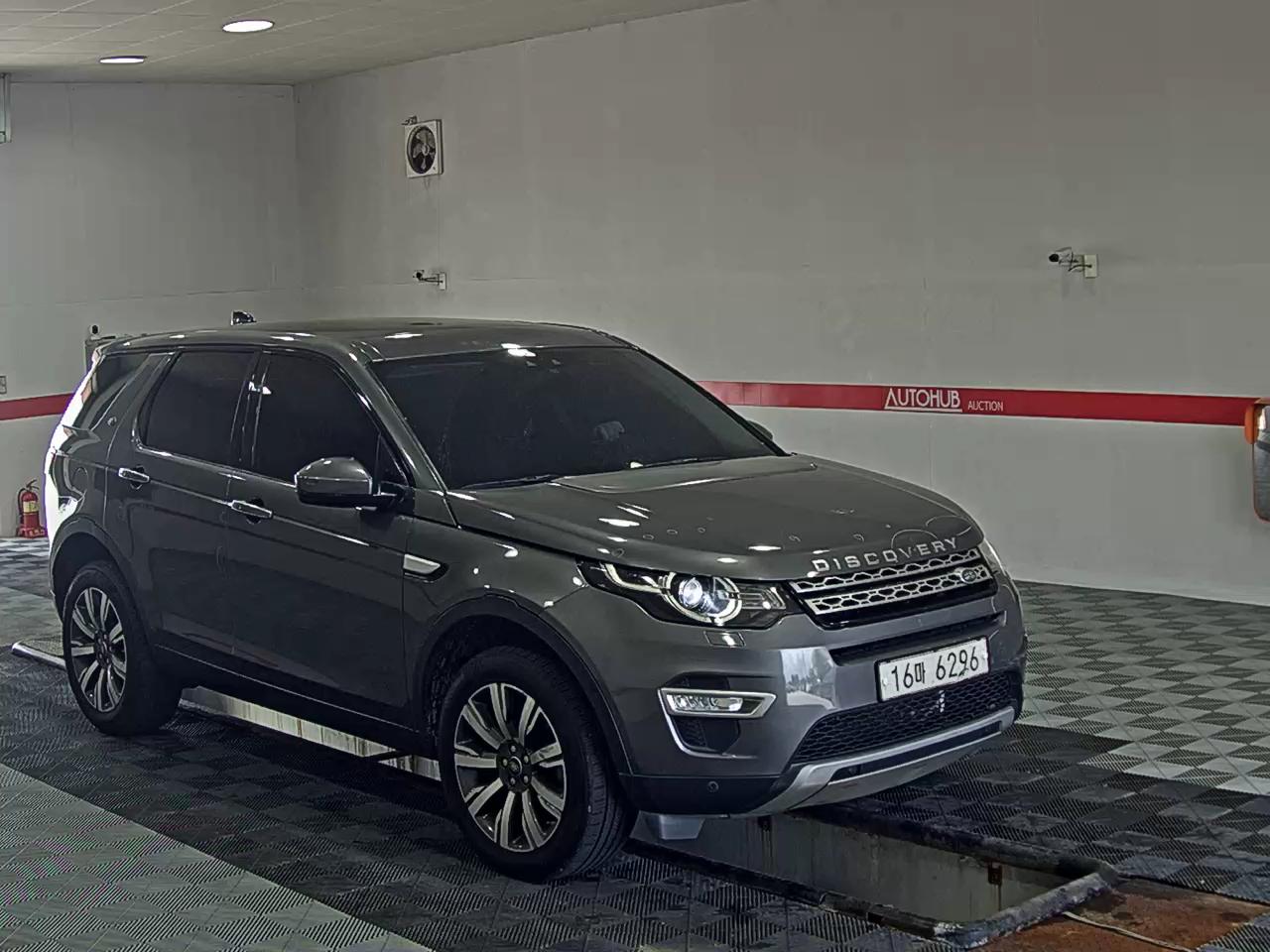 2018 - land rover discovery