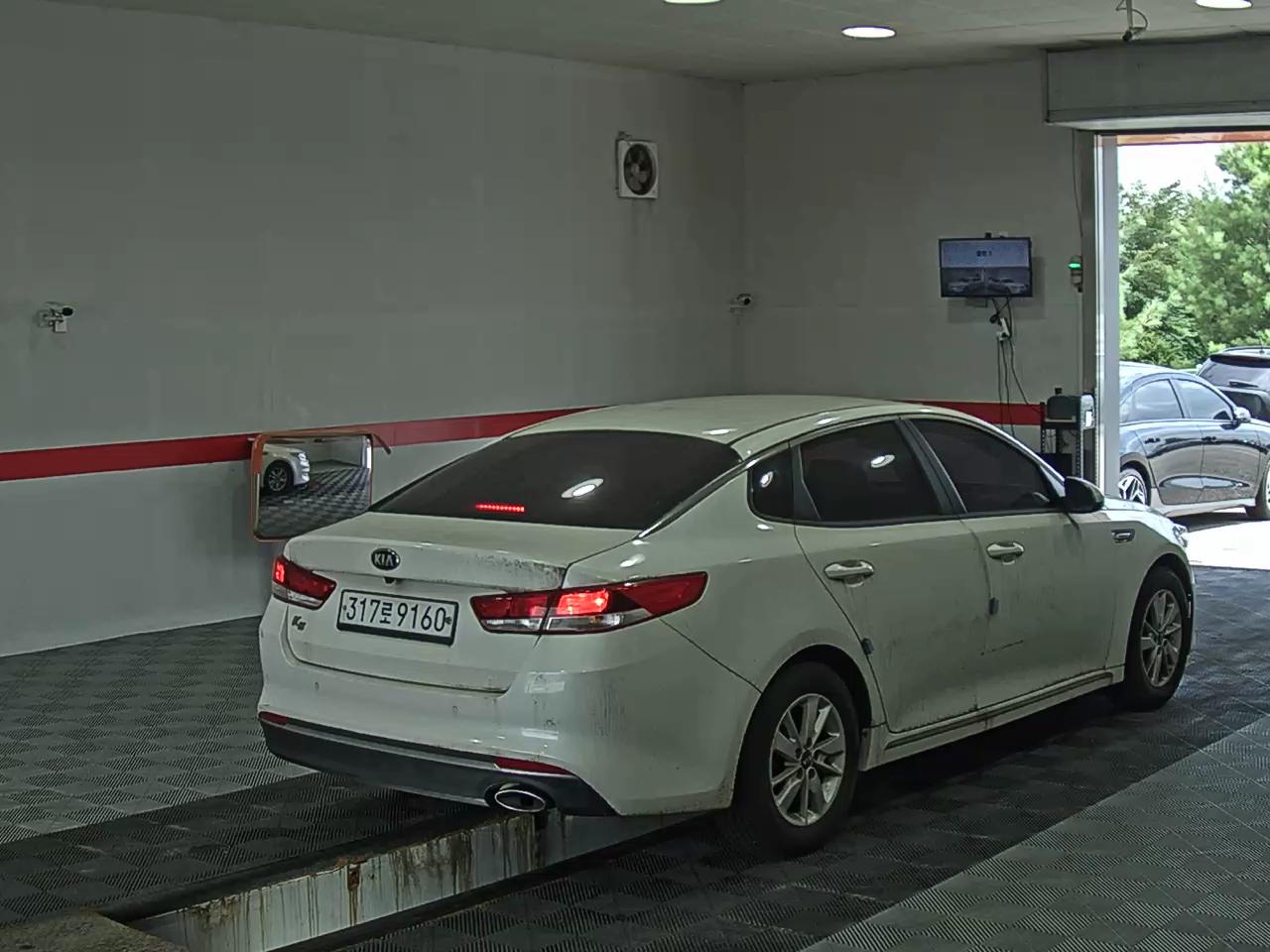 2016 - kia k5