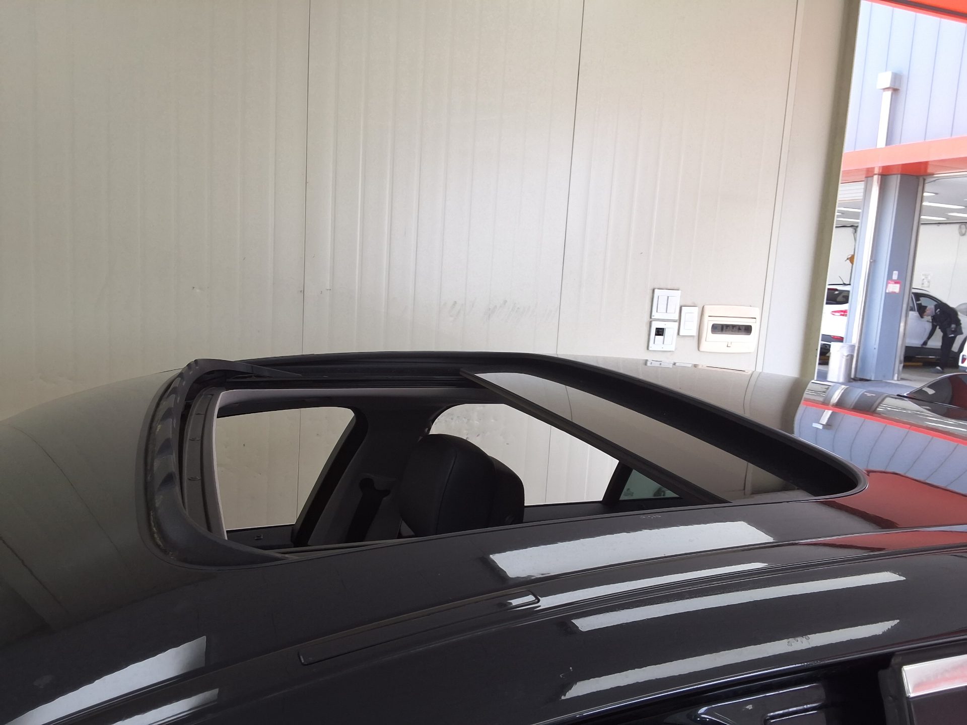 بي إم دبليو 5 Series (6Th Gen) 520D 2012 520d