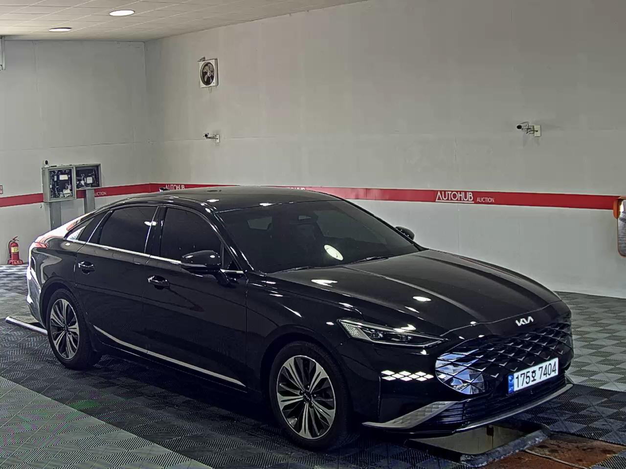 2023 - kia k8