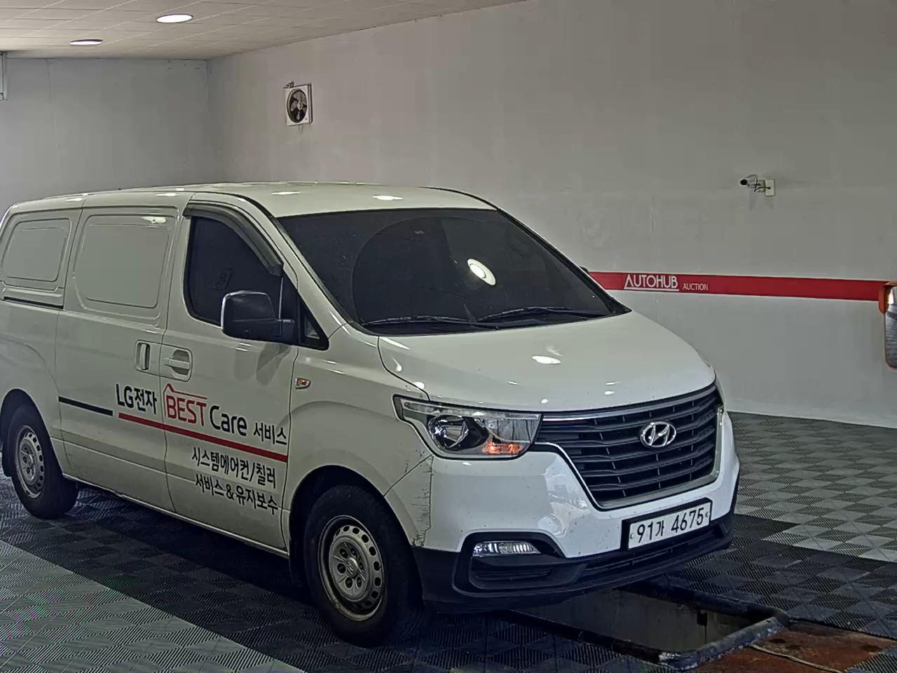 هيونداي الجديد جراند ستاركس 3 Seater ديزل فان ستايل 2021 VAN STYLE