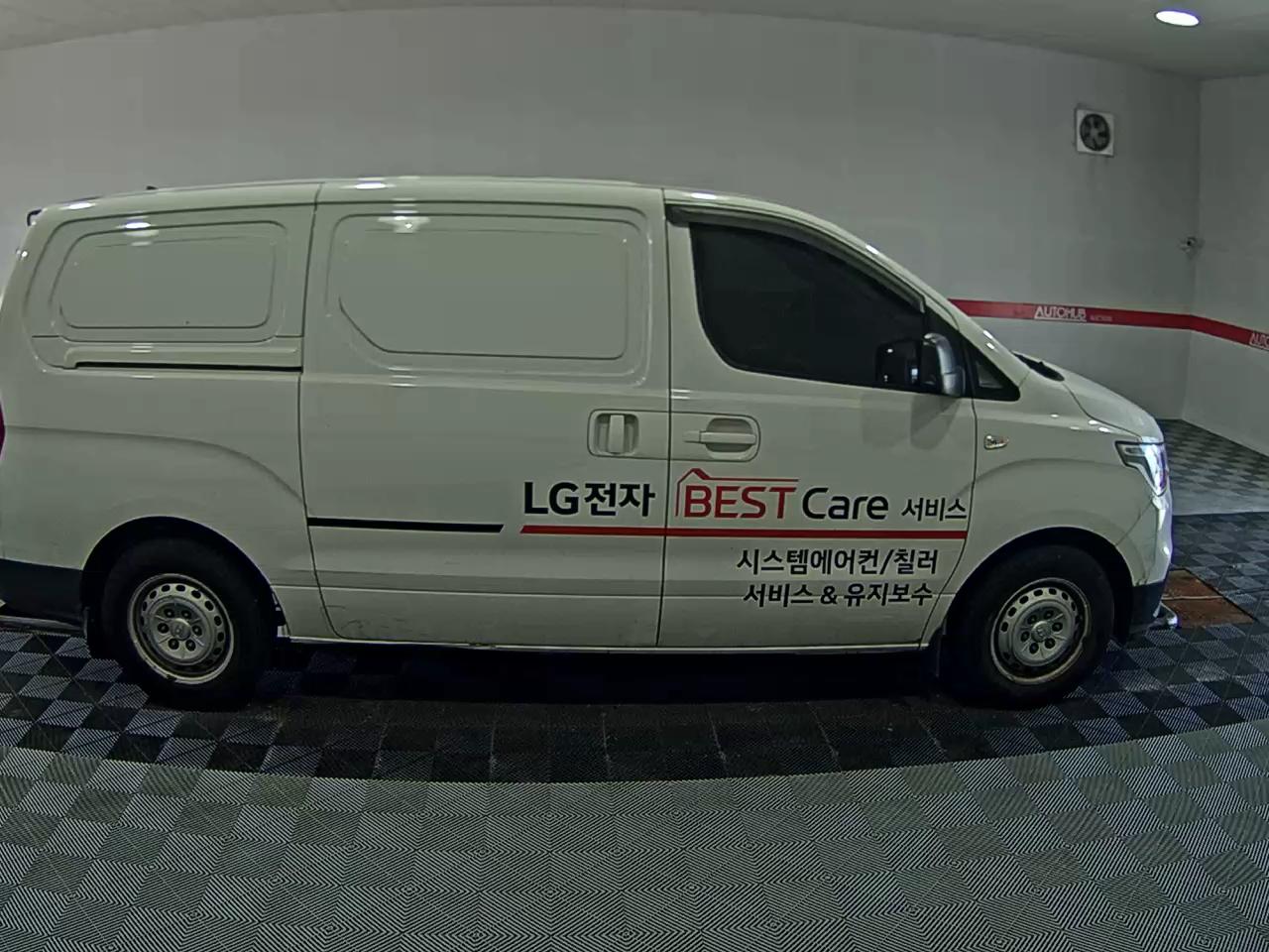 هيونداي الجديد جراند ستاركس 3 Seater ديزل فان ستايل 2021 VAN STYLE