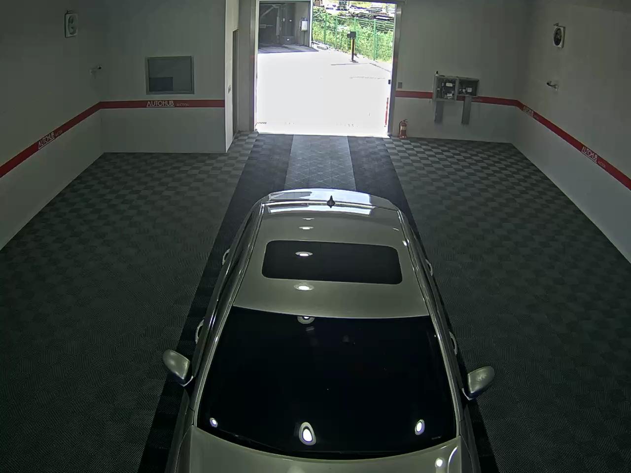 هيونداي جينيسيس Bh 380 Royal 2010