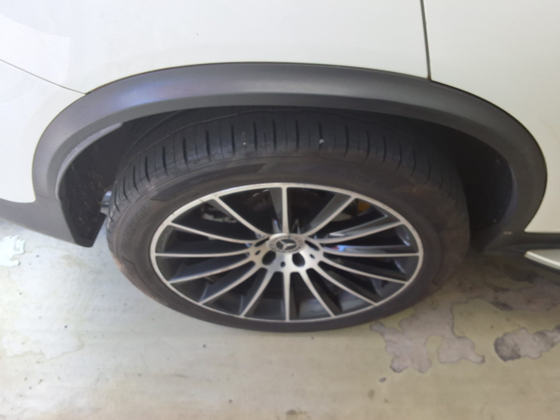 مرسيدس بنز جي إل سي Class جي إل سي 220D فورماتيك كوبيه بريميوم 2018 4MATIC بريميوم