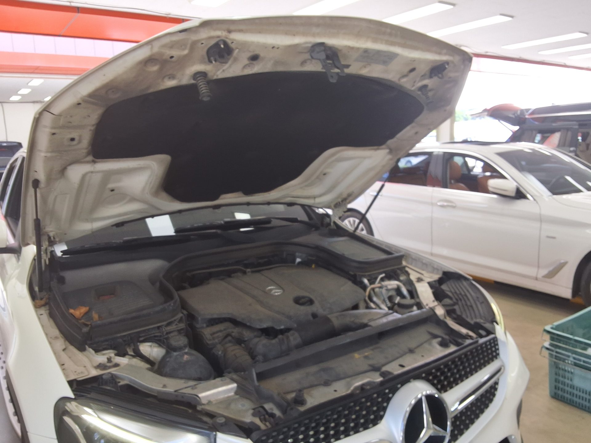 مرسيدس بنز جي إل سي Class جي إل سي 220D فورماتيك كوبيه بريميوم 2018 4MATIC بريميوم