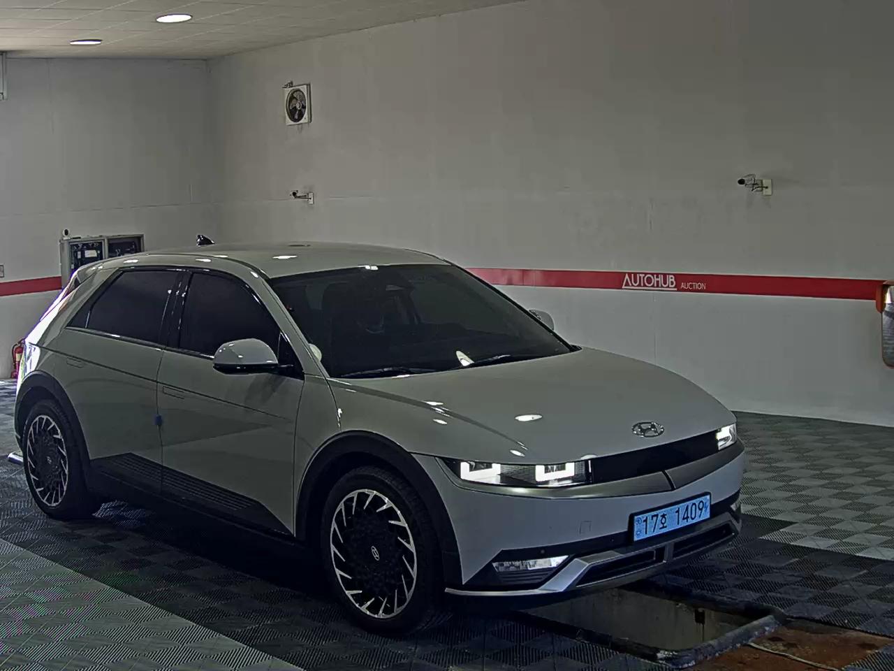 2023 - hyundai ioniq