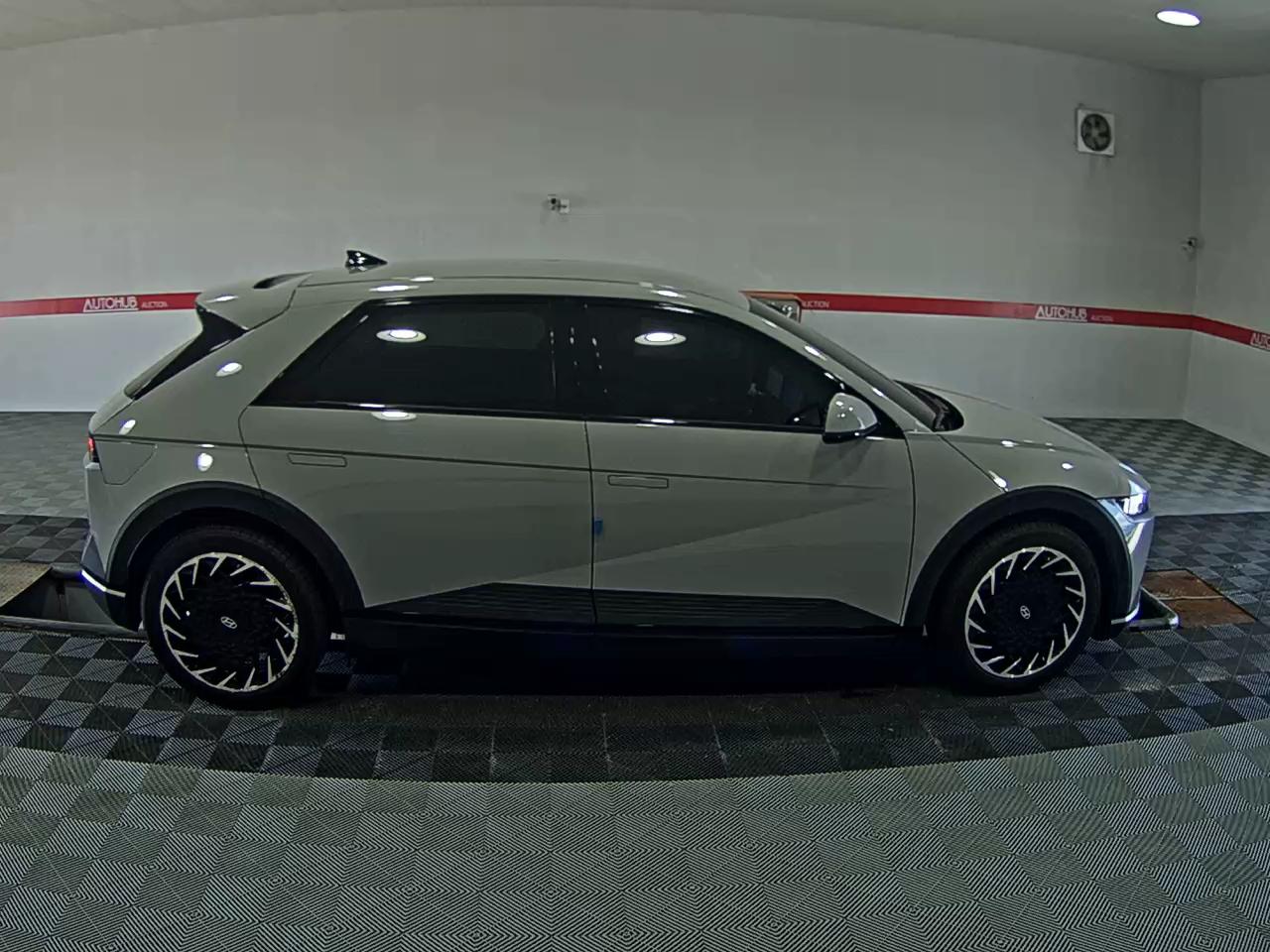 2023 - hyundai ioniq