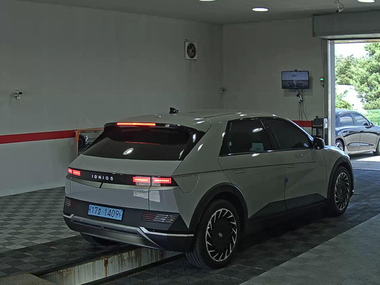 2023 - hyundai ioniq