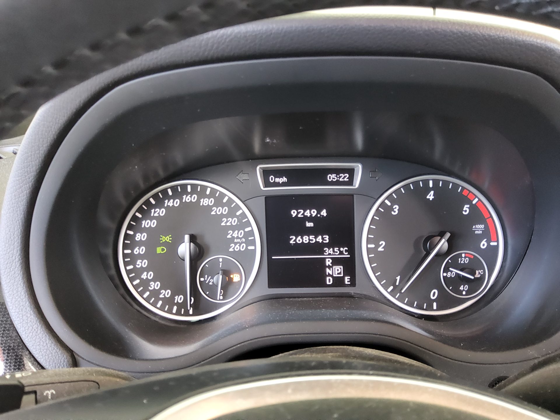 مرسيدس بنز B Class (2Nd Gen) B200 Cdi Blue Efficiency 2015 B200