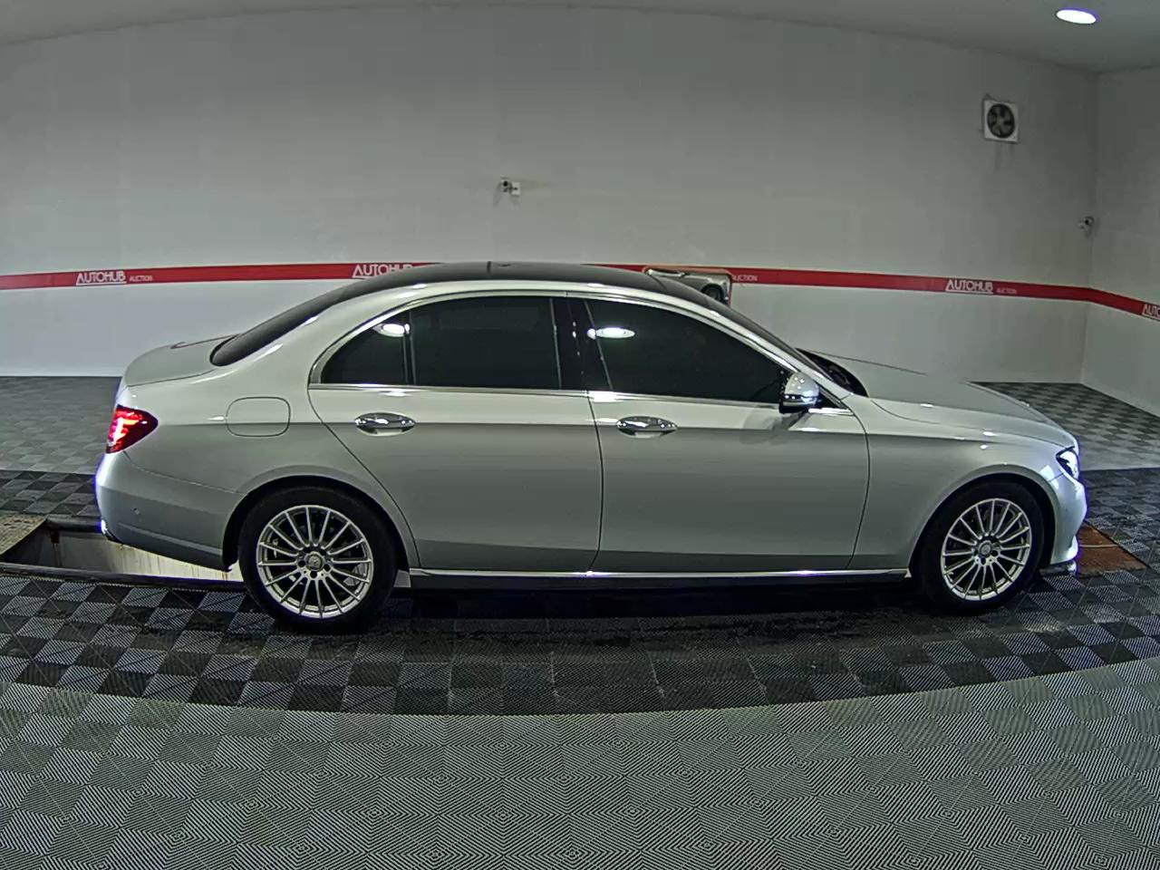 مرسيدس بنز E Class (5Th Gen) E300 Avantgarde 2017 E300