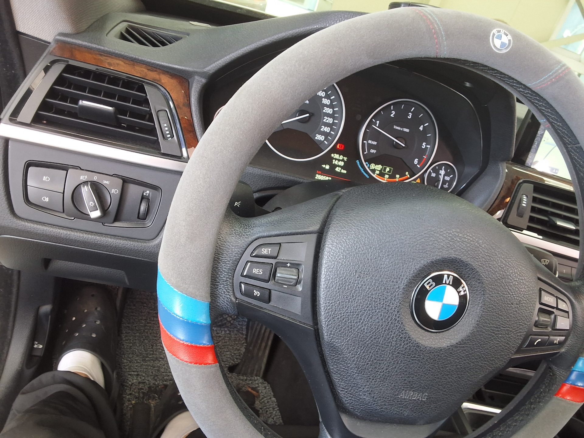 بي إم دبليو Gran Turismo (GT) 3 Series GT 320D 2014 GT GT