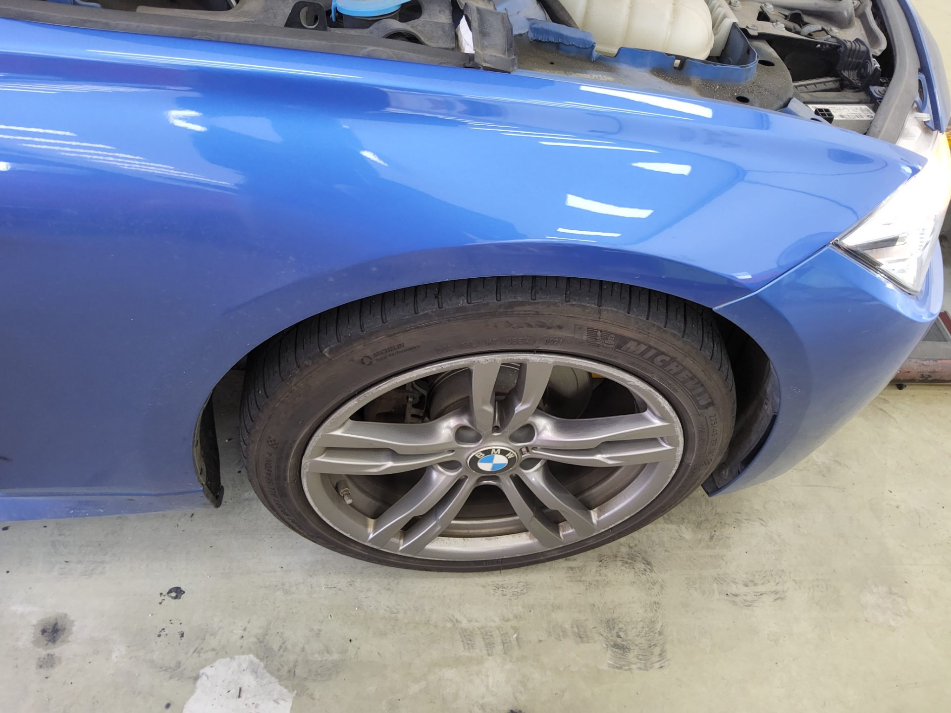 بي إم دبليو 3 Series (6Th Gen) 320D M Sport 2016 SPORT