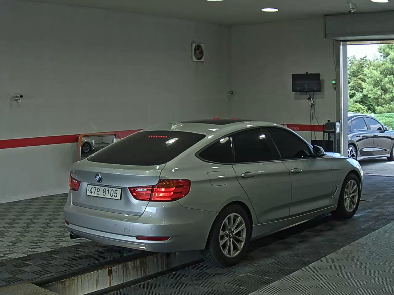 بي إم دبليو Gran Turismo (GT) 3 Series GT 320D 2014 GT GT