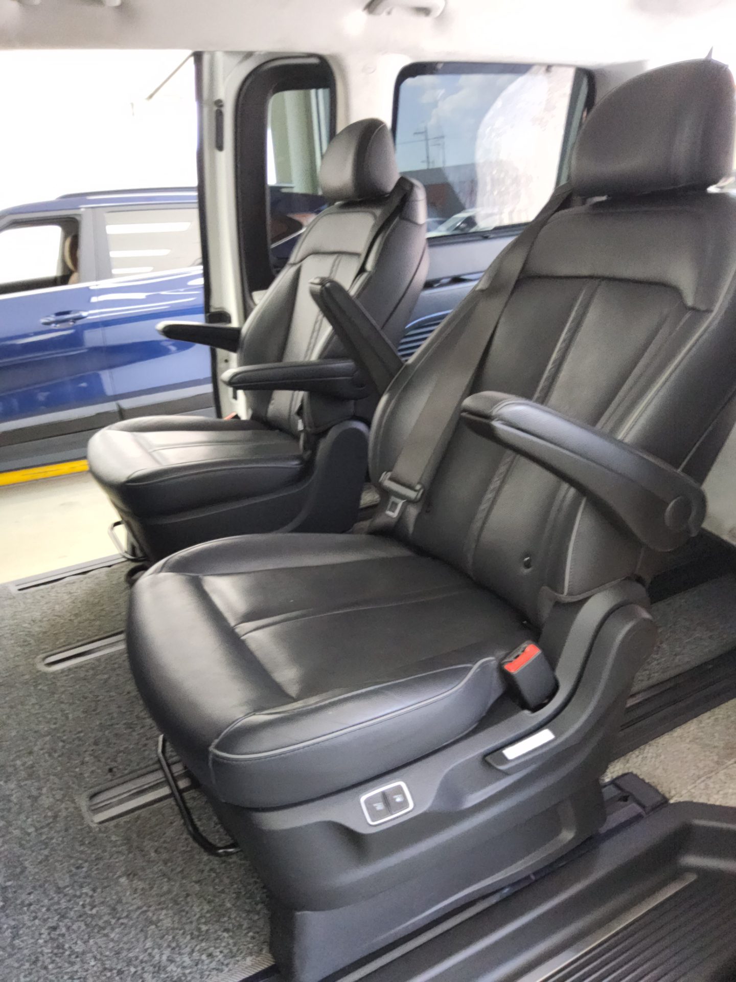 2022 - hyundai staria