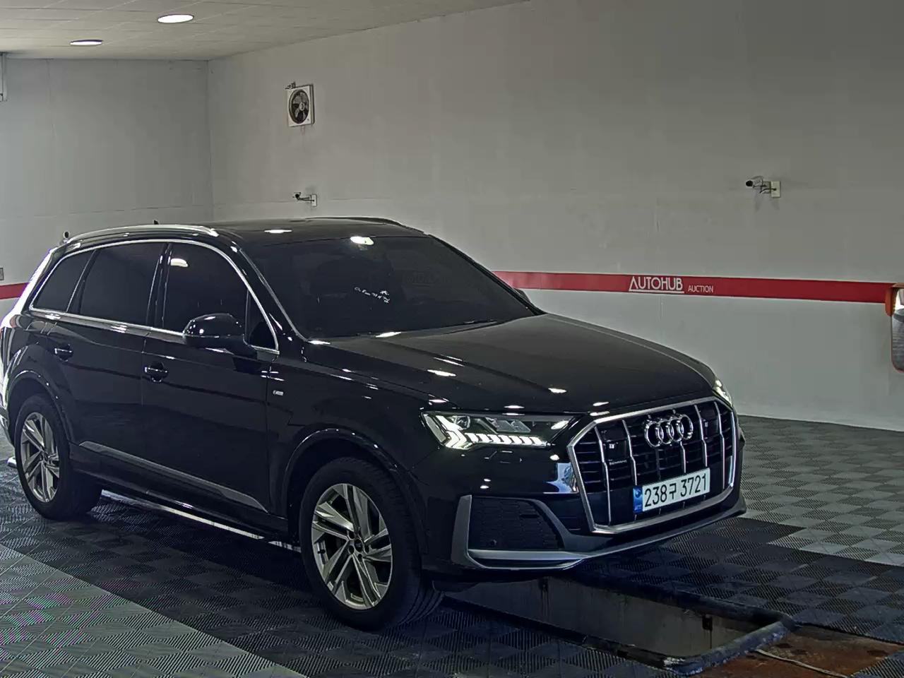 أودي كيو 7 (2Nd Gen) 45 TDI كواترو بريميوم 2021 بريميوم