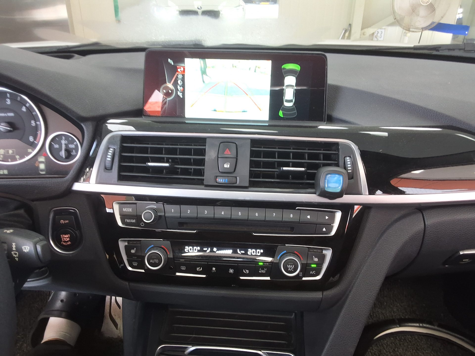 بي إم دبليو 3 Series (6Th Gen) 320D 2016 320d