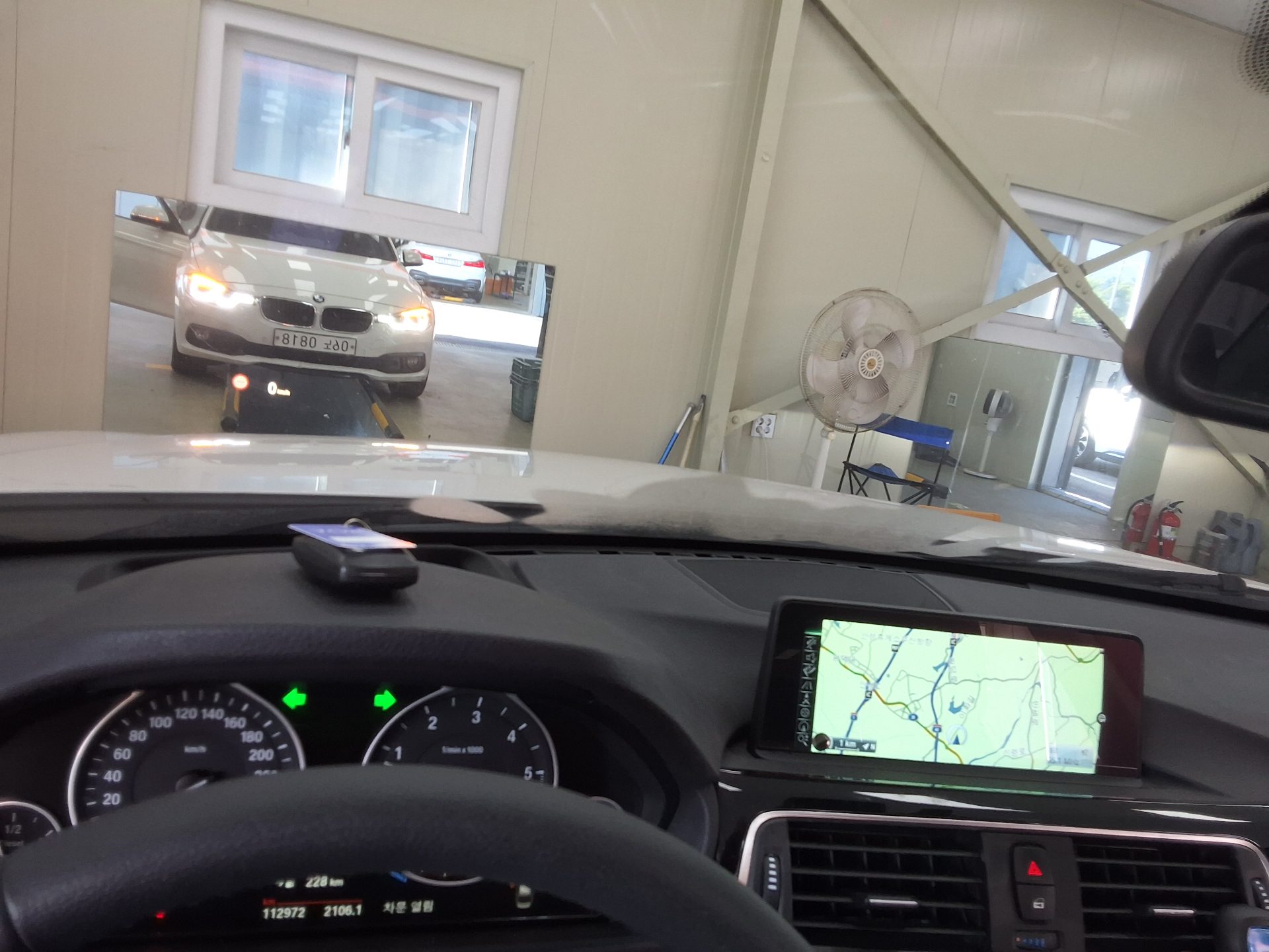 بي إم دبليو 3 Series (6Th Gen) 320D 2016 320d